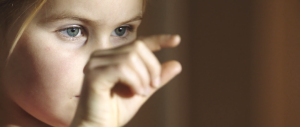 LA CAZA LA NIÑA